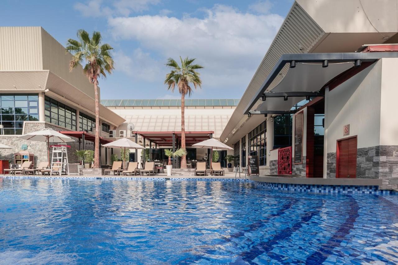 Jumeirah Creekside Dubai Hotel Exterior photo